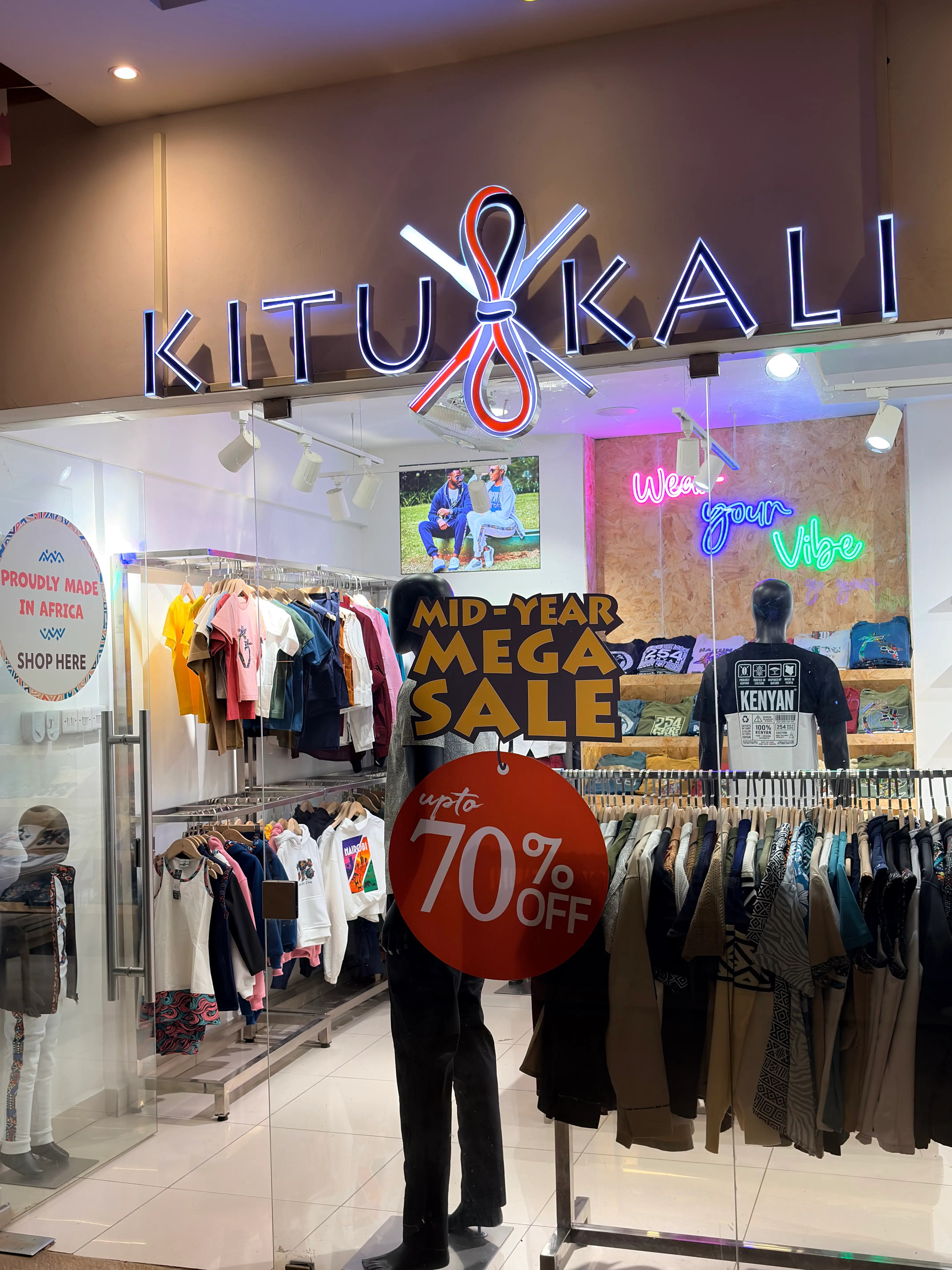 Kitu Kali (Village Market) — Branded Retail Display